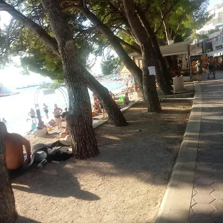 Apartman Lukas Galileo Blizu Centra I Plaze