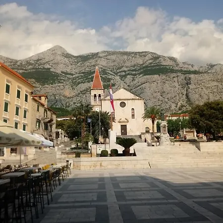 Apartman Lukas Galileo Blizu Centra I Plaze Makarska