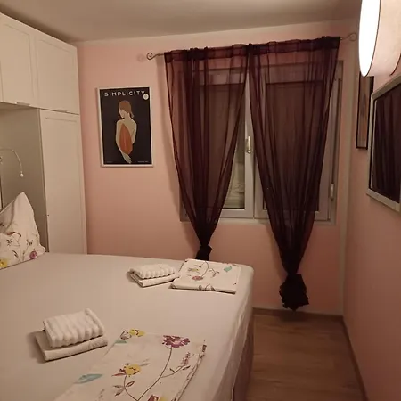 Lukas Galileo Blizu Centra I Plaze Apartman