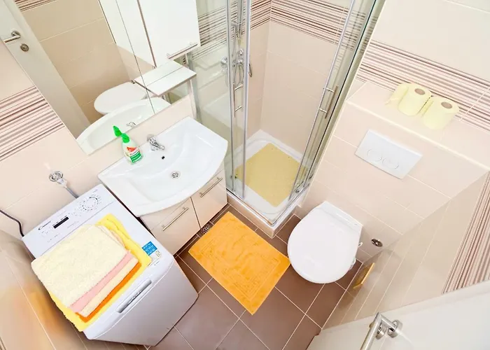 公寓 Lukas Galileo Blizu Centra I Plaze 马卡尔斯卡