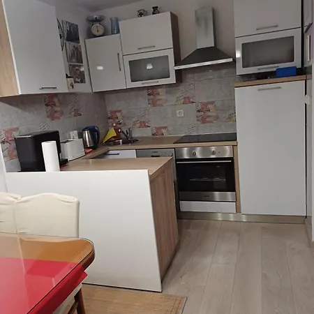 Lukas Galileo Blizu Centra I Plaze Appartement Makarska