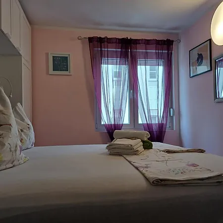 Lukas Galileo Blizu Centra I Plaze * Makarska