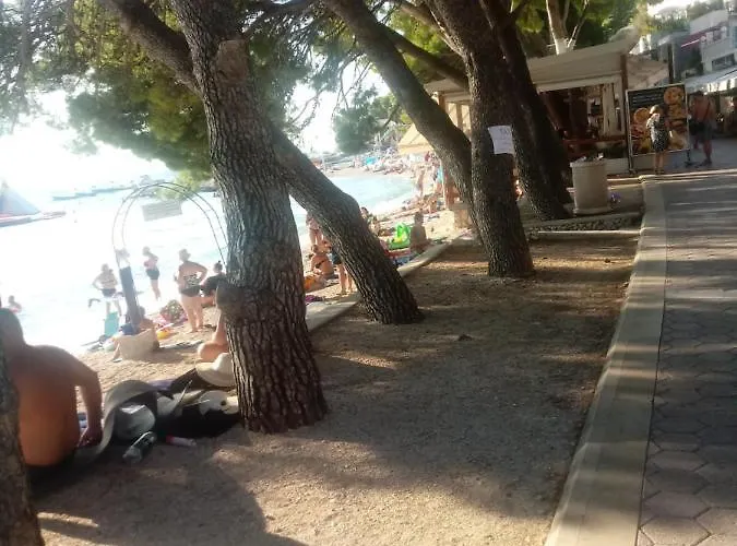 Apartman Lukas Galileo Blizu Centra I Plaze