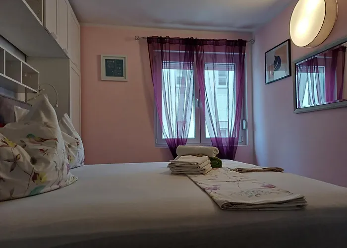 Lukas Galileo Blizu Centra I Plaze * Makarska